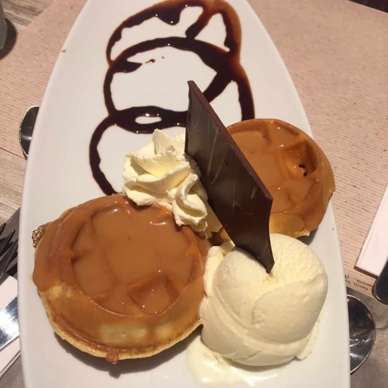 mini waffles de arequipe