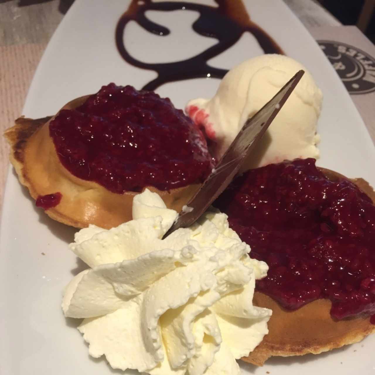 mini waffles de frutos rojos