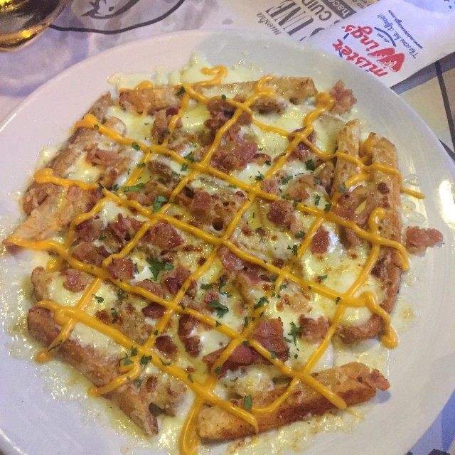Cheese fries