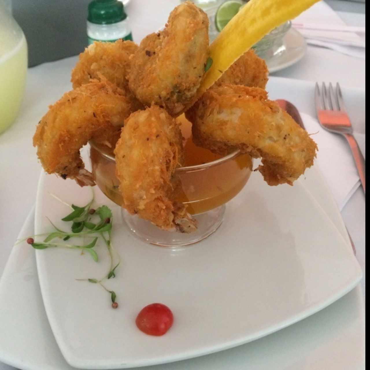 langostinos apanados en chontaduro