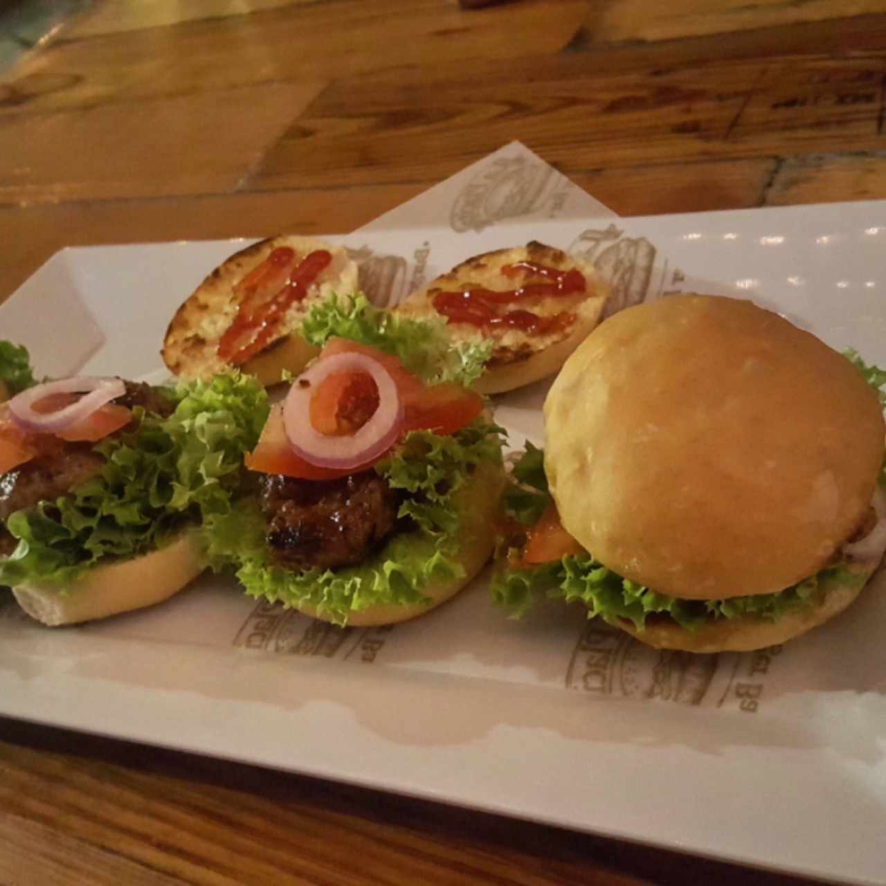 Mini Burgers 