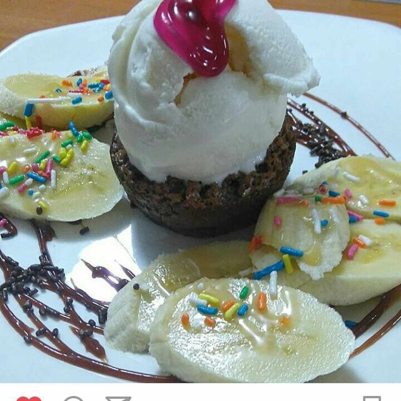 Brownie con helado