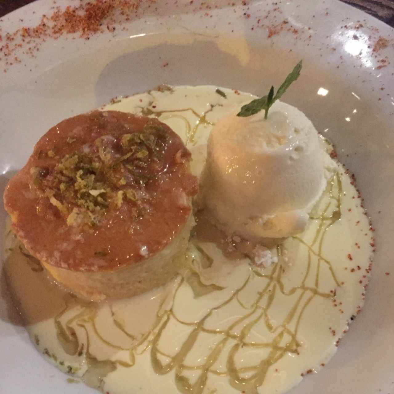 postre tres leches con helado 