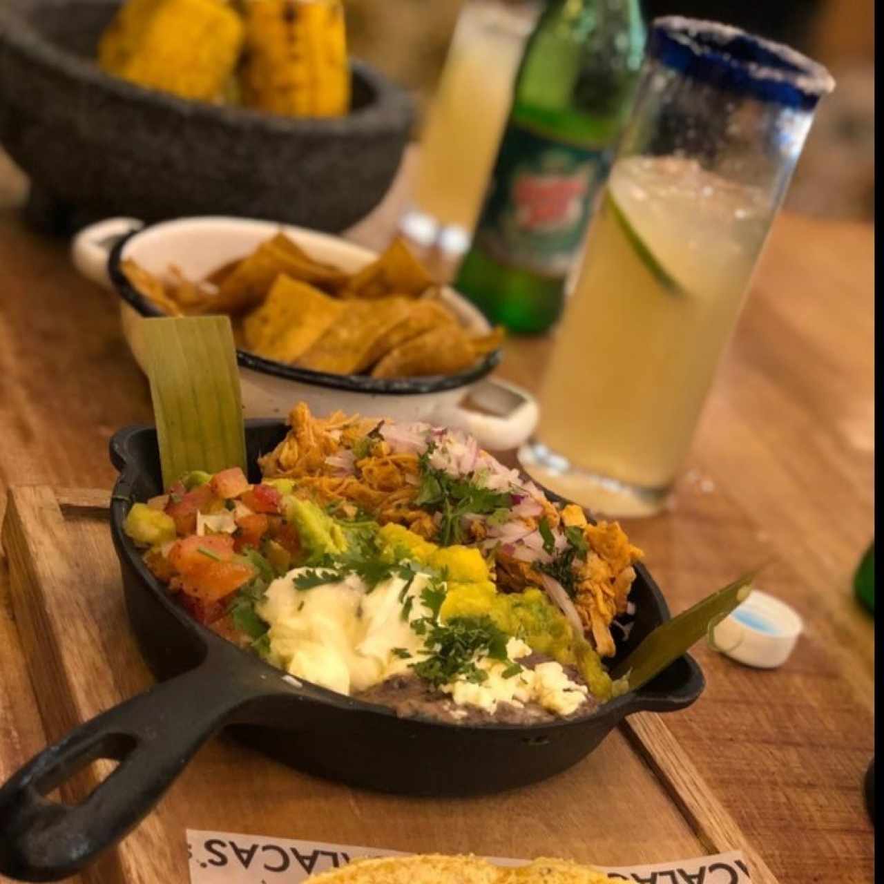tacos marranita pibi. y elotes 