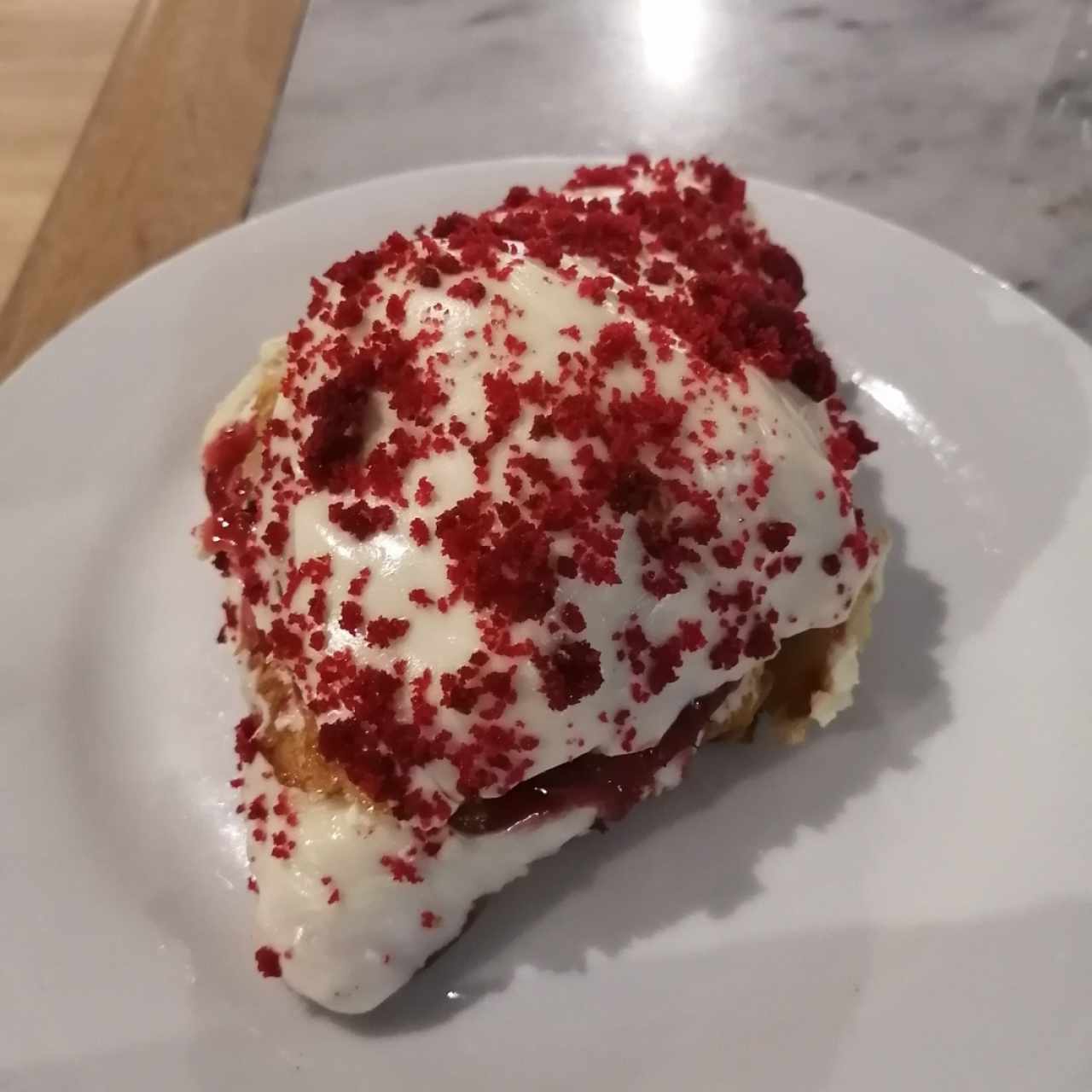 Croissant de frutos rojos