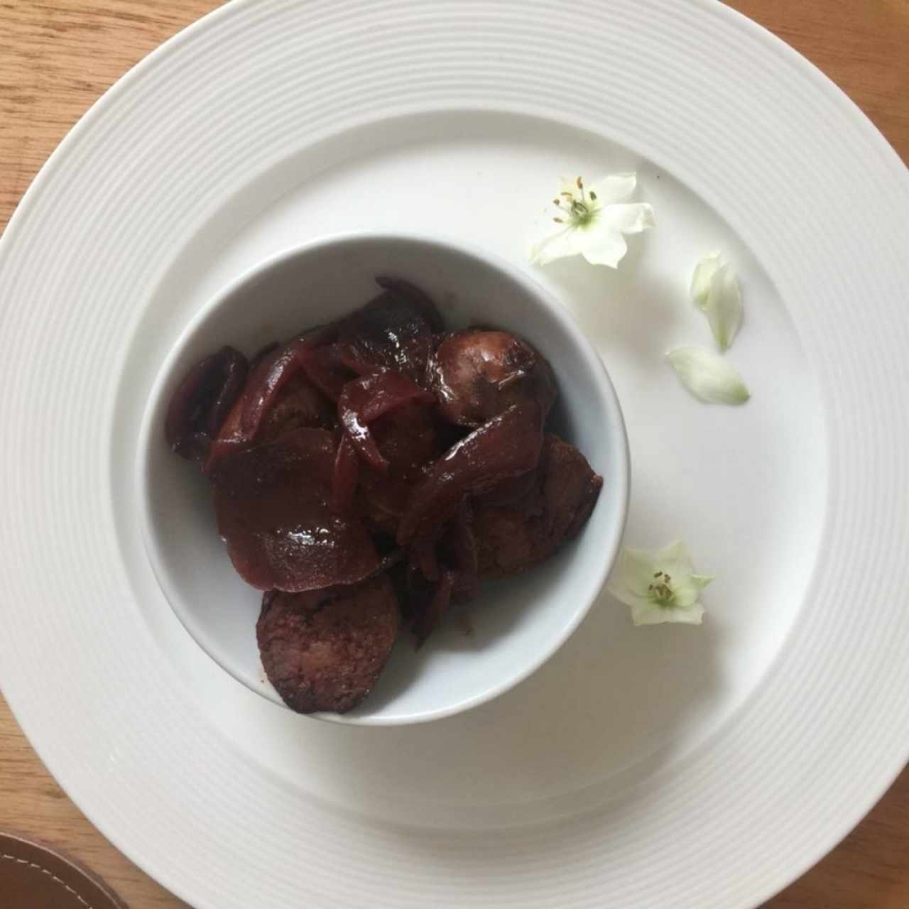 chorizos al vino tinto