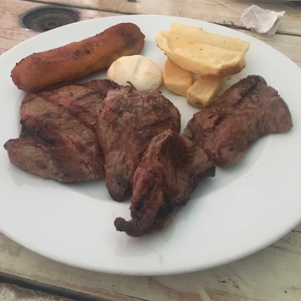 Trio de toro rojo