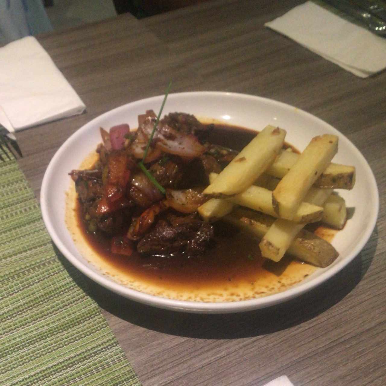 lomo saltado