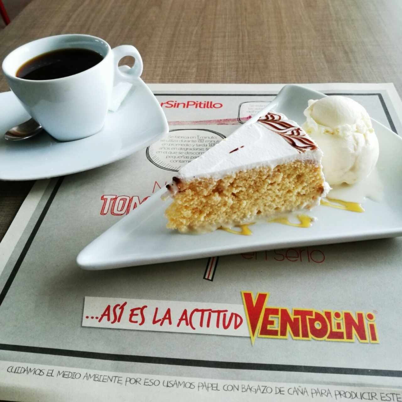 Torta 3 leches con helado