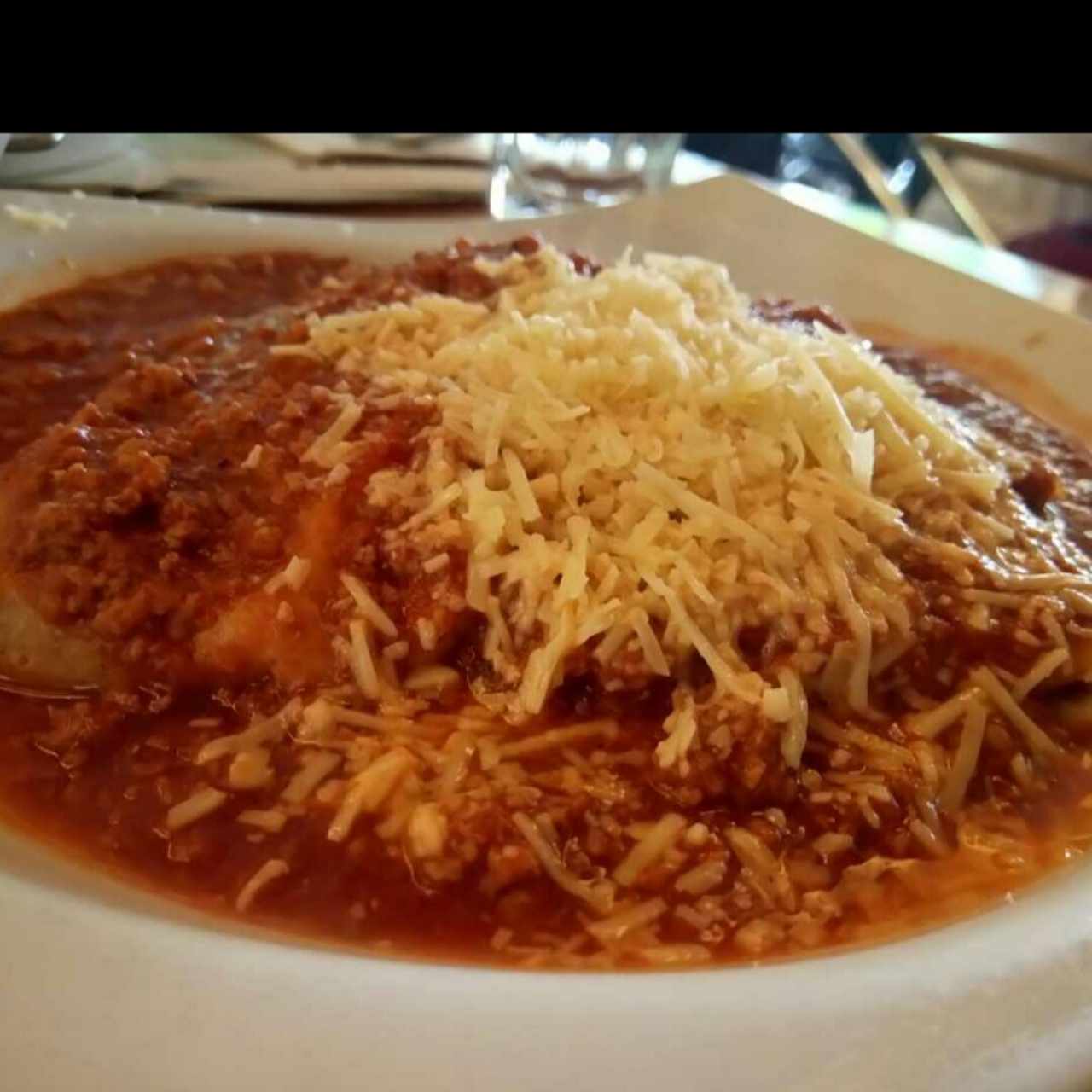 boloñesa con jamón y queso