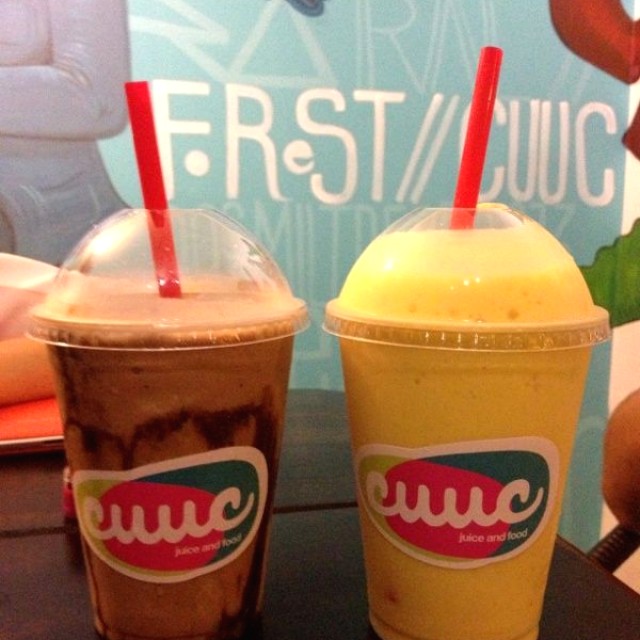 Malteada de milo y mango con banano 