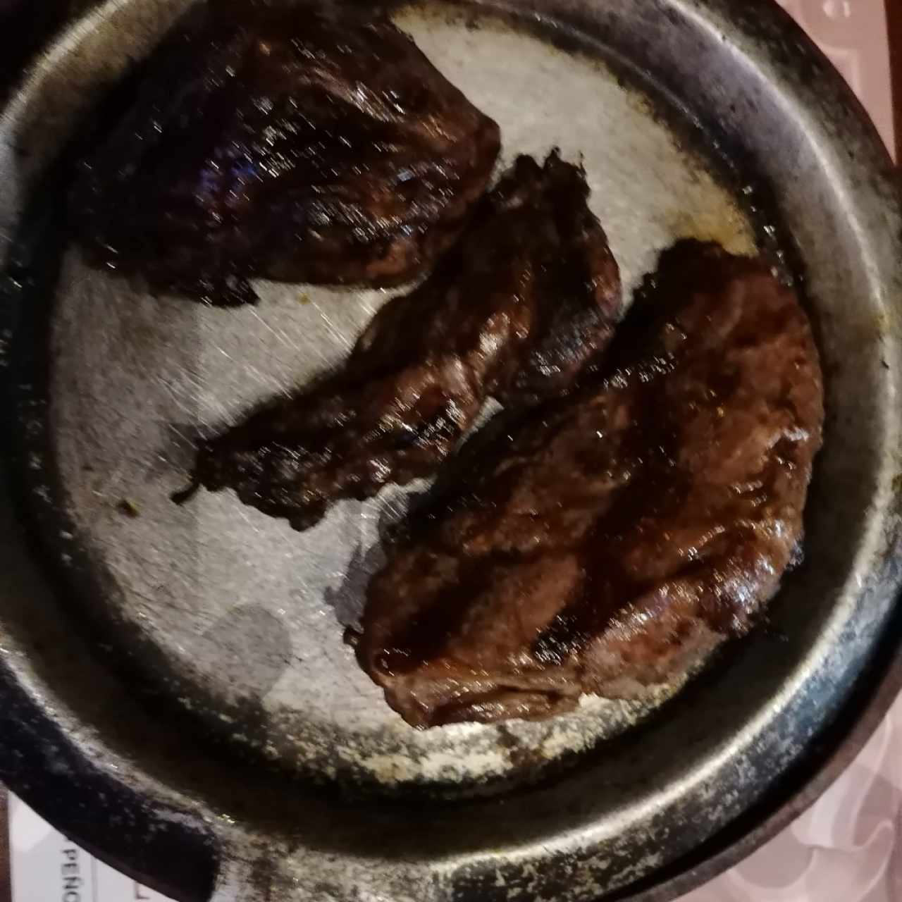 trio toro rojo