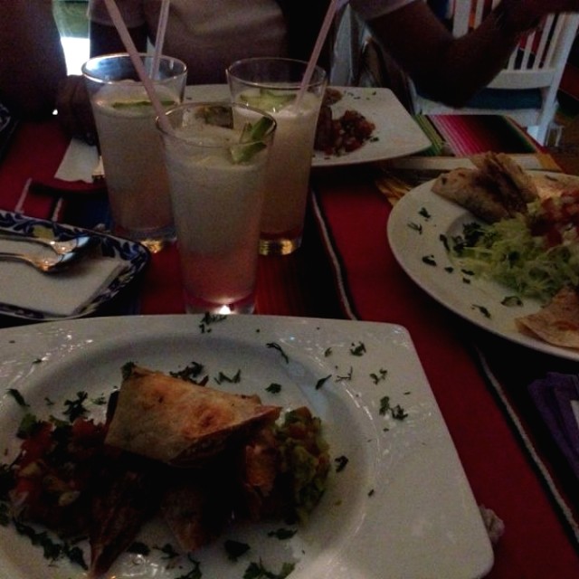 Burrito de Pollo - Quesadilla (Der)