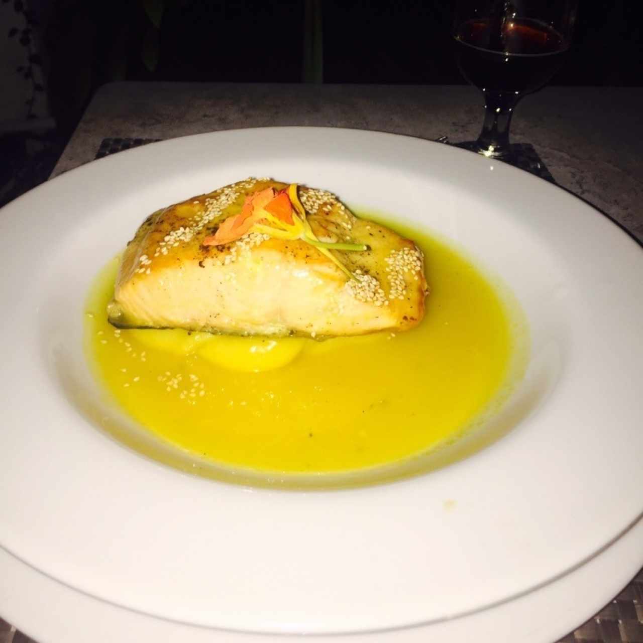 Salmón maracuyá