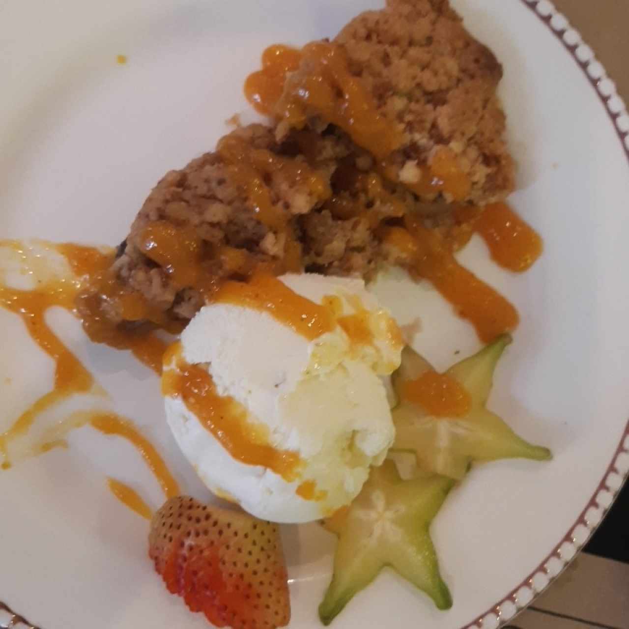 crumble de manzana con helado