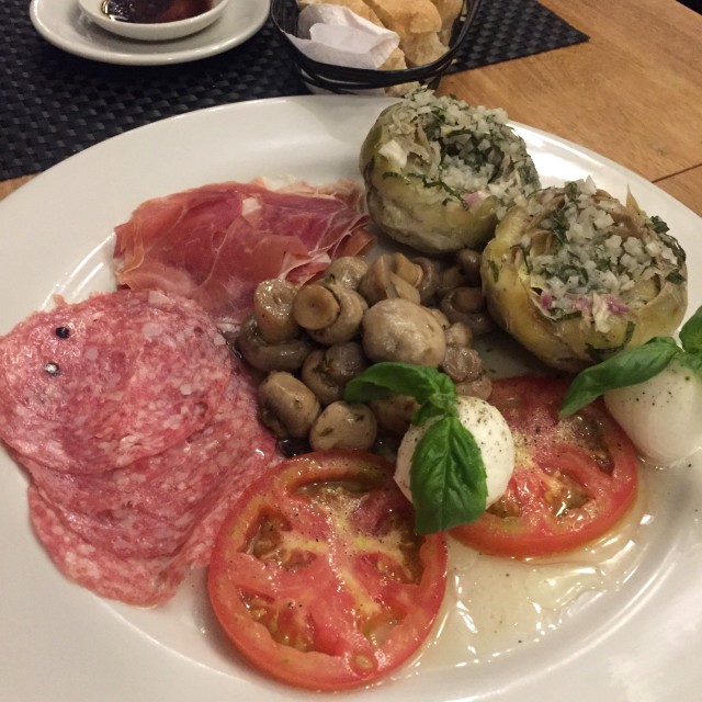 Antipastotortelli