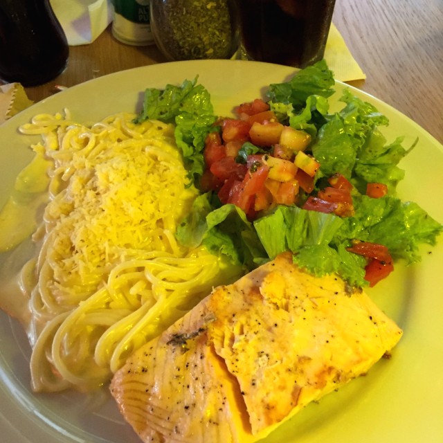 Pasta a la carbonara con salmon 