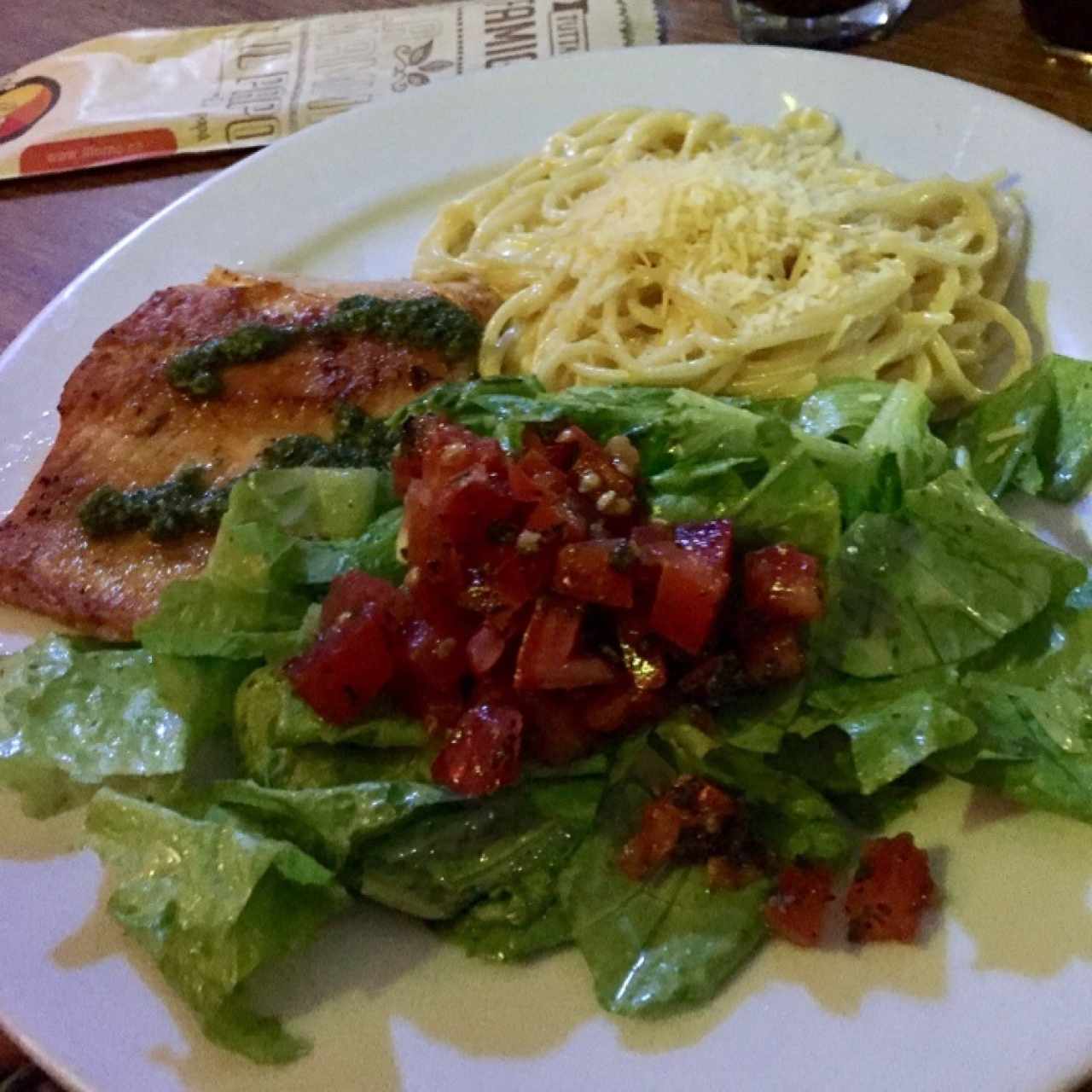 verona salmon+spaguetti carbonara+ensalada de la casa