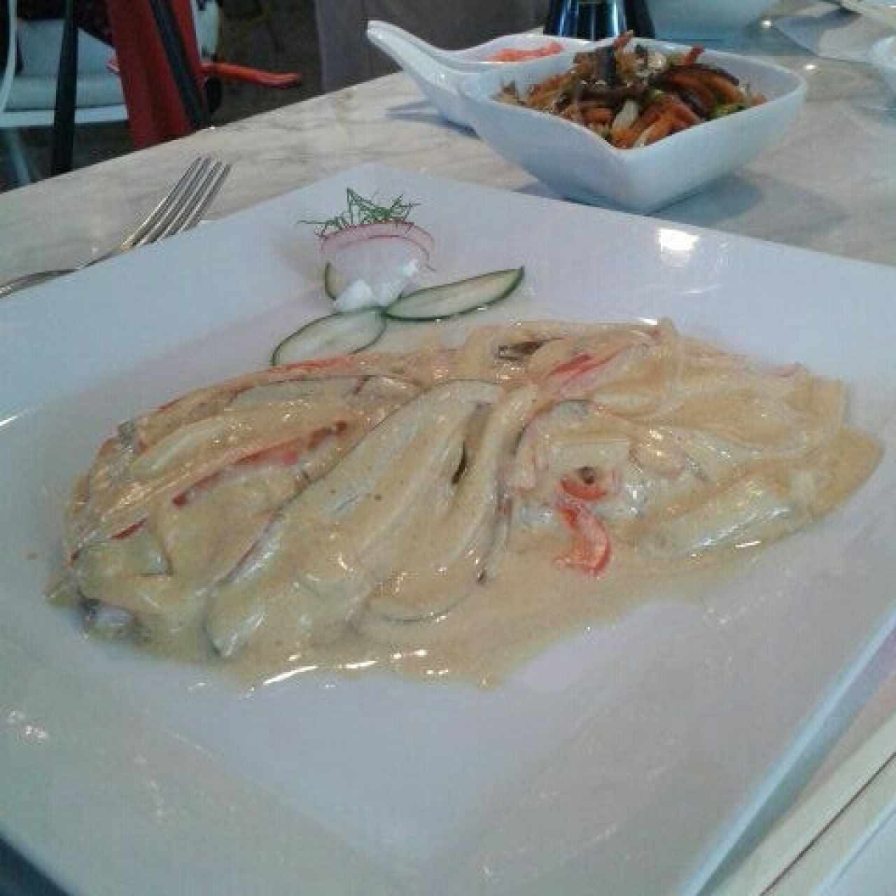 Mero thai con vegetales