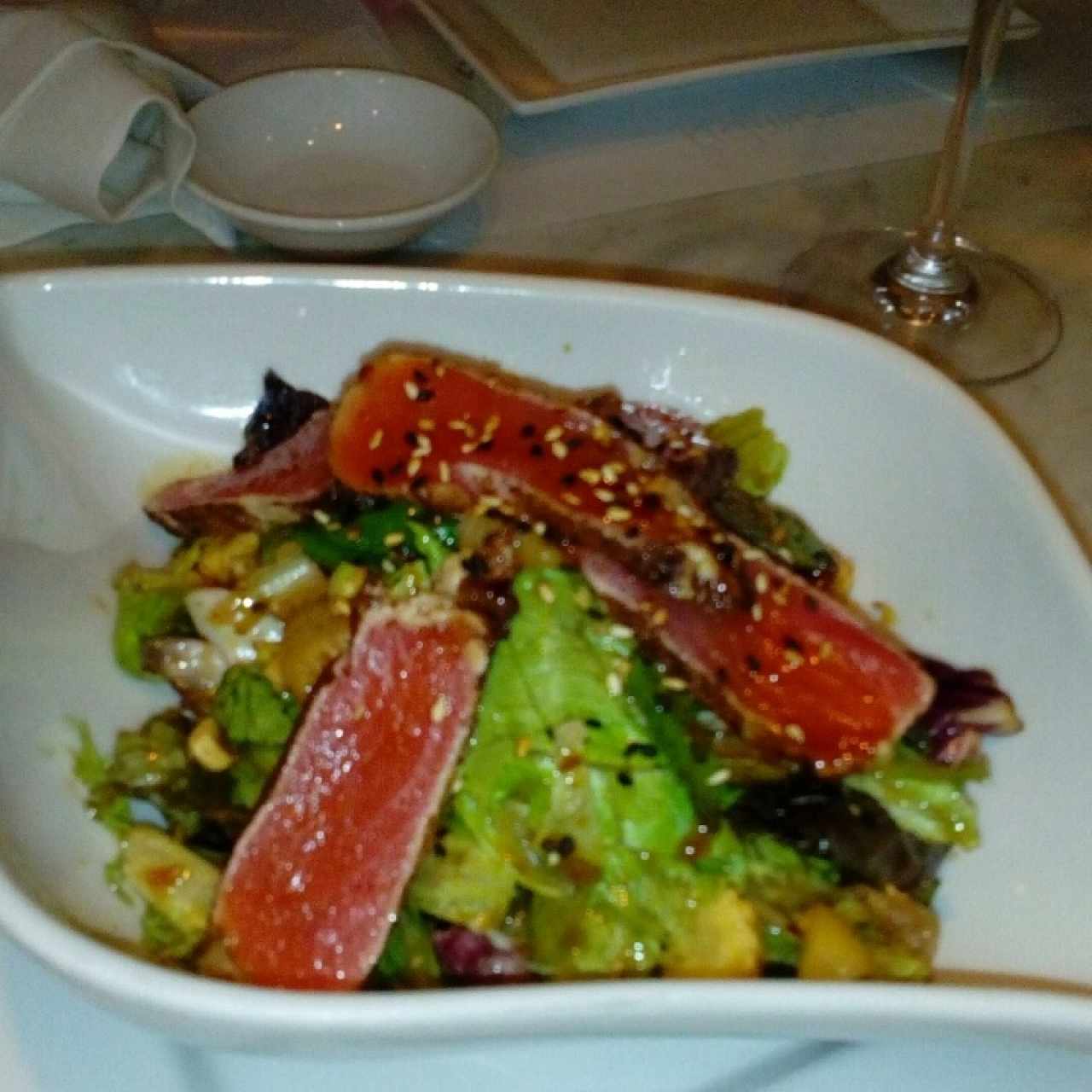 ensalada tuna tai