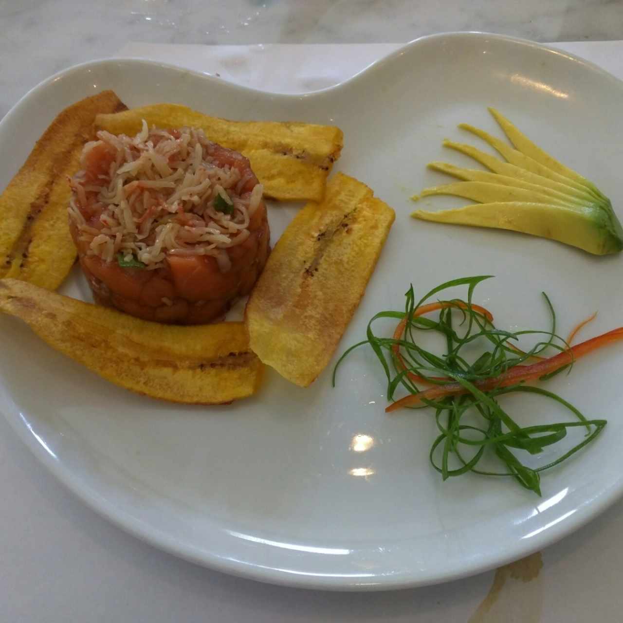tartar de salmón