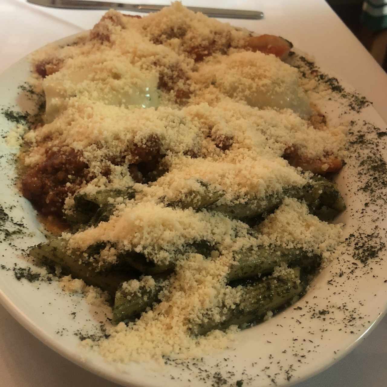3 pastas ;4 salsas