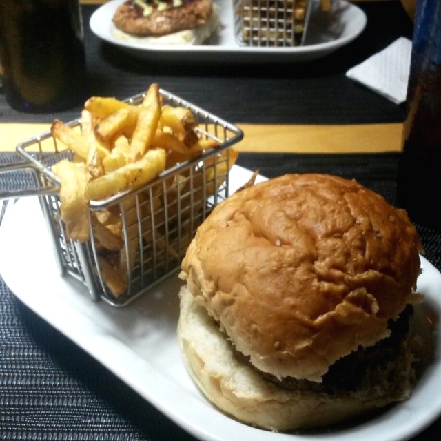 X-tra bacon chesee burger