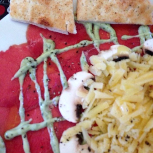 Un buen Carpaccio de lomito