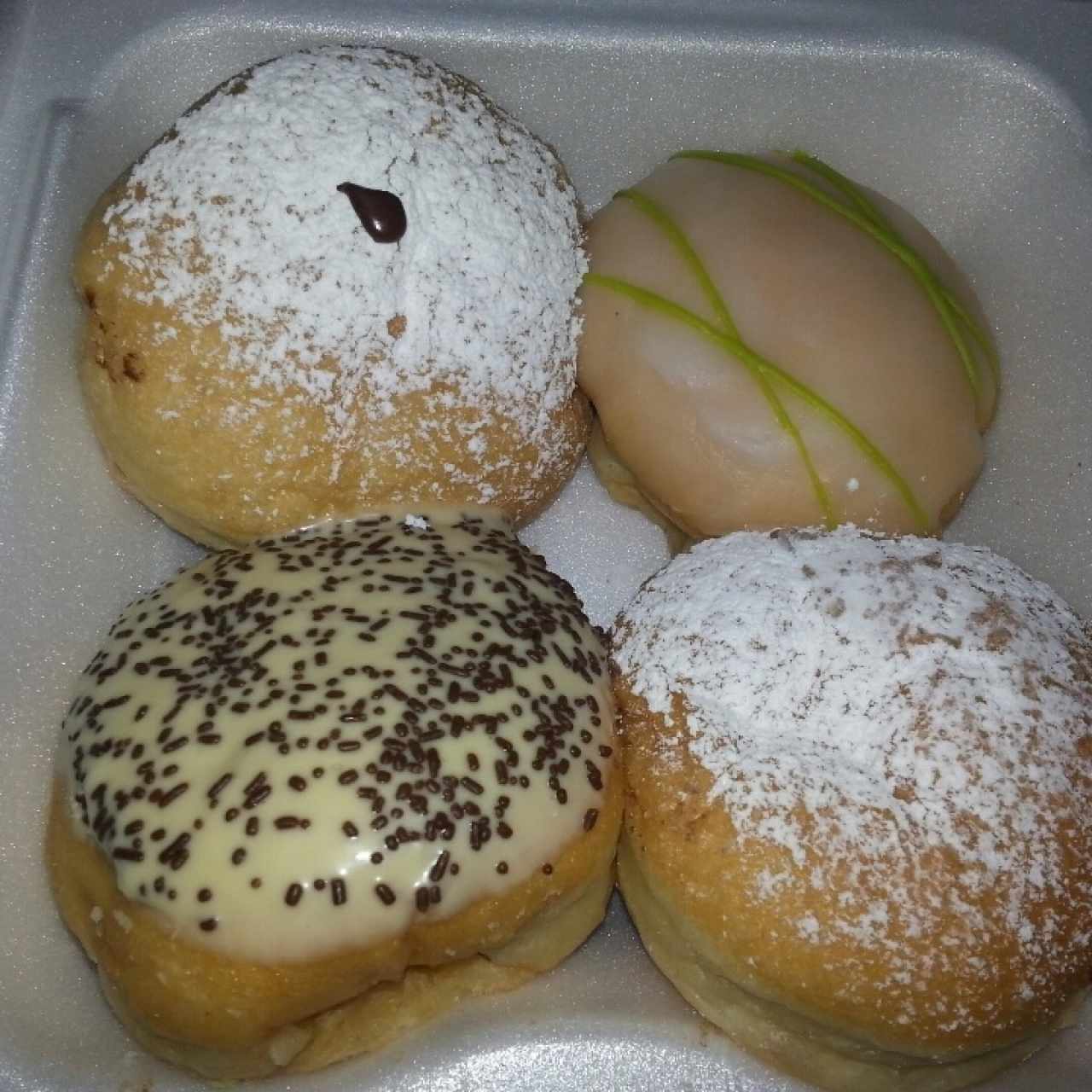 Donas chocoavellanas limón pie Nutella y Arequipe