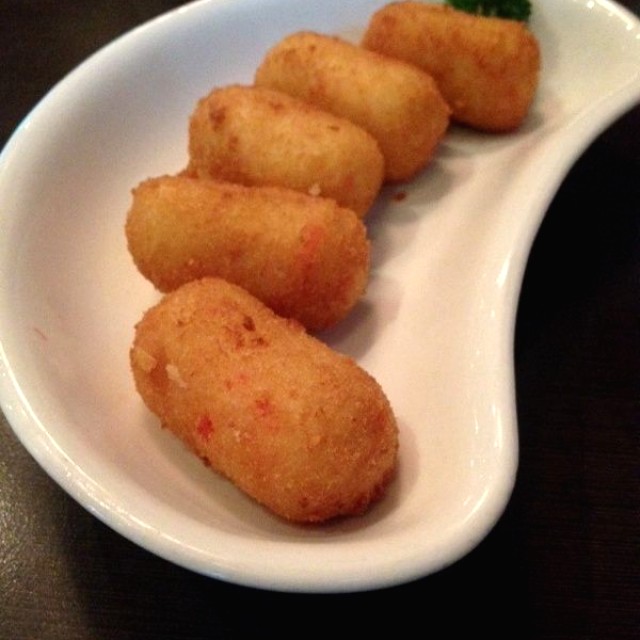 Croquetas de cangrejo 