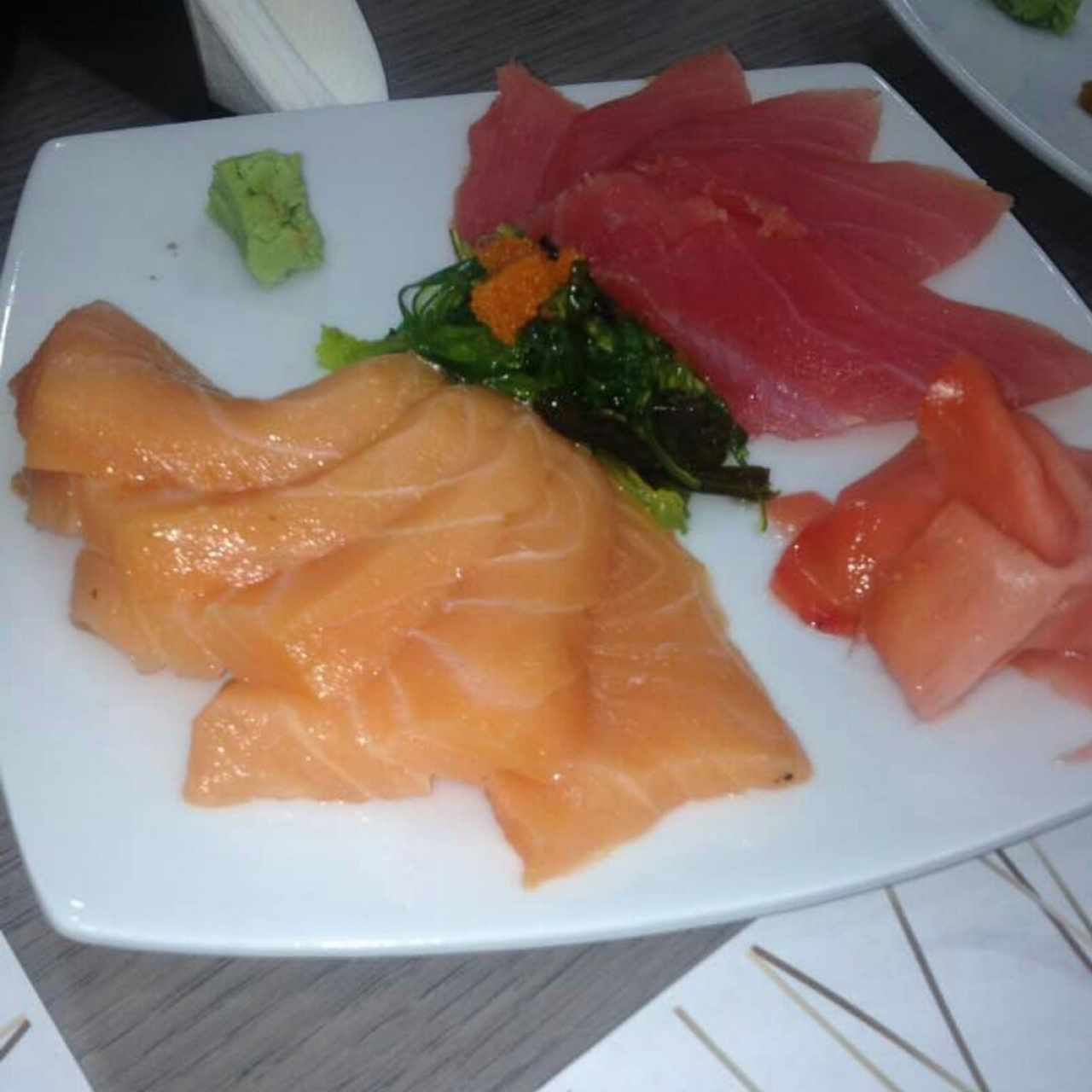 Sashimi Mixto de Salmon y Atún, Excelente 