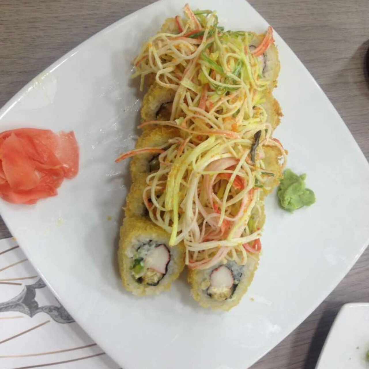 Roll Monik Crunchy, Excelente