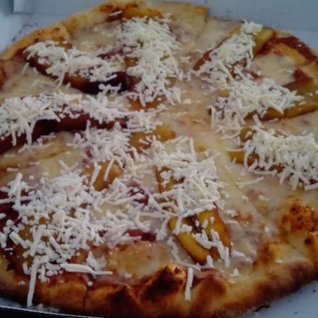 Pizza de platano con queso