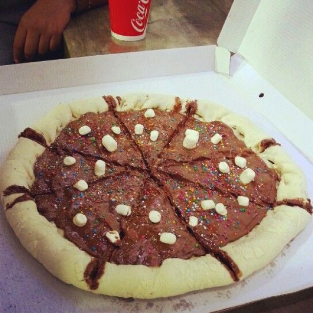 Nutella con borde de pirulin 