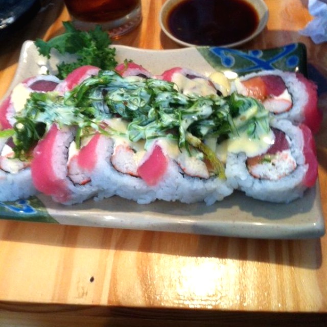 Alocado Roll 