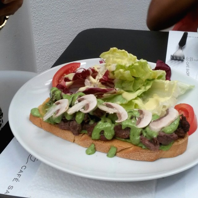 Tartine de lomito