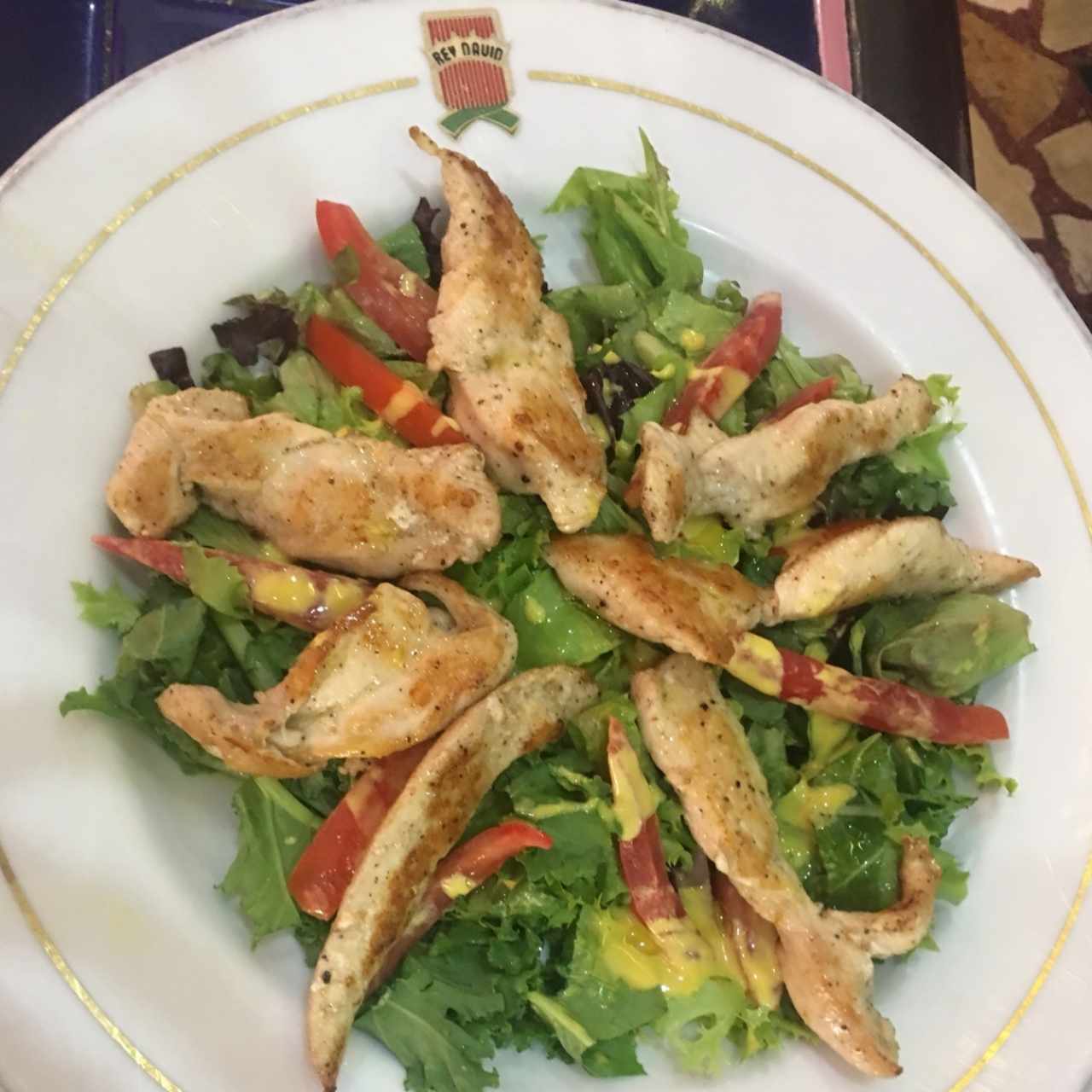 ensalada fresca de pollo