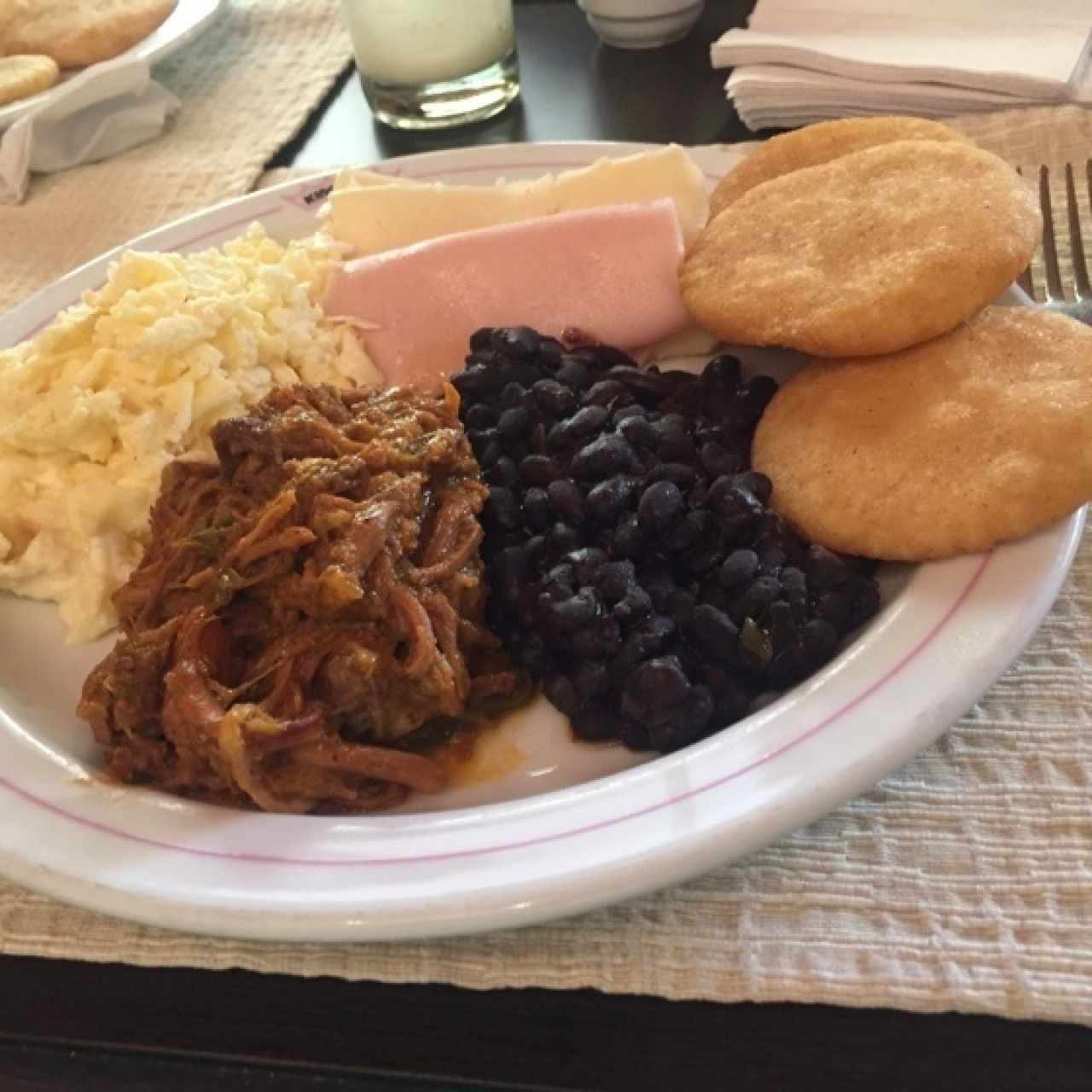 Desayuno criollo