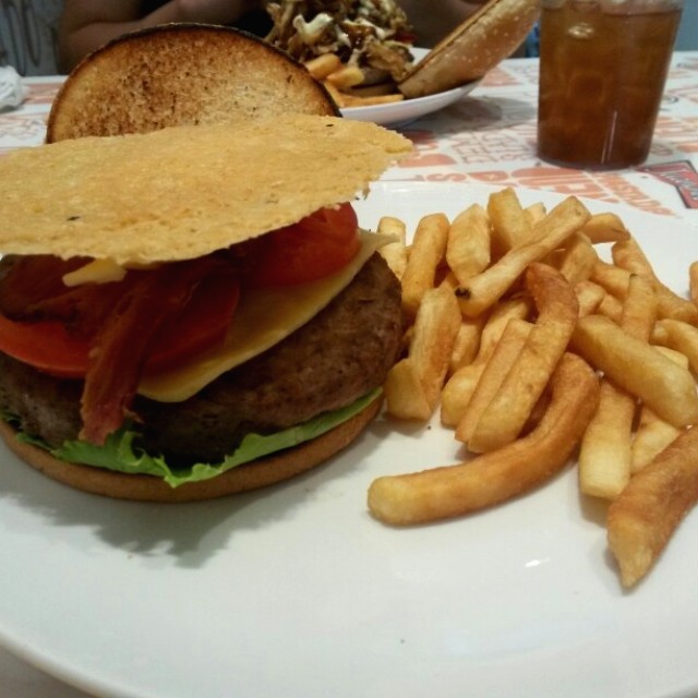 Hamburguesa triple queso