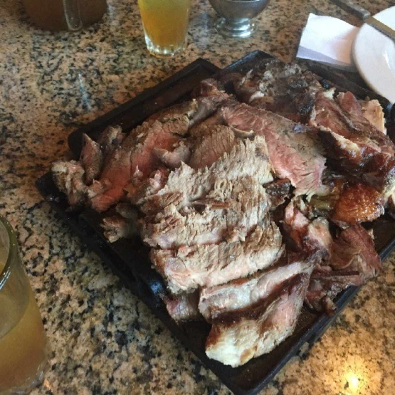 pollo ahumado y carne en vara 