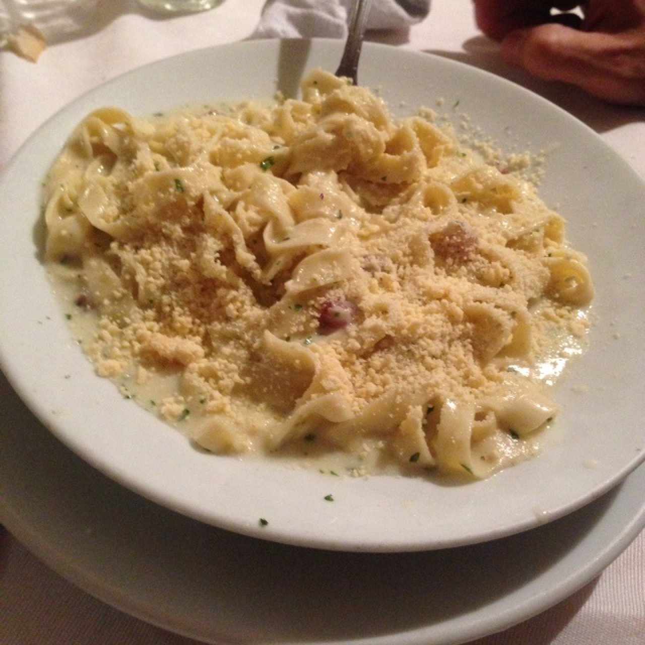 Tallarines a la carbonara