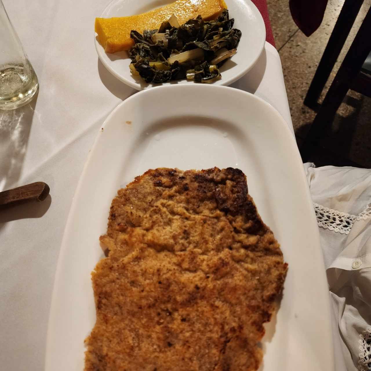 Milanesa de lomito + polenta y acelgas 