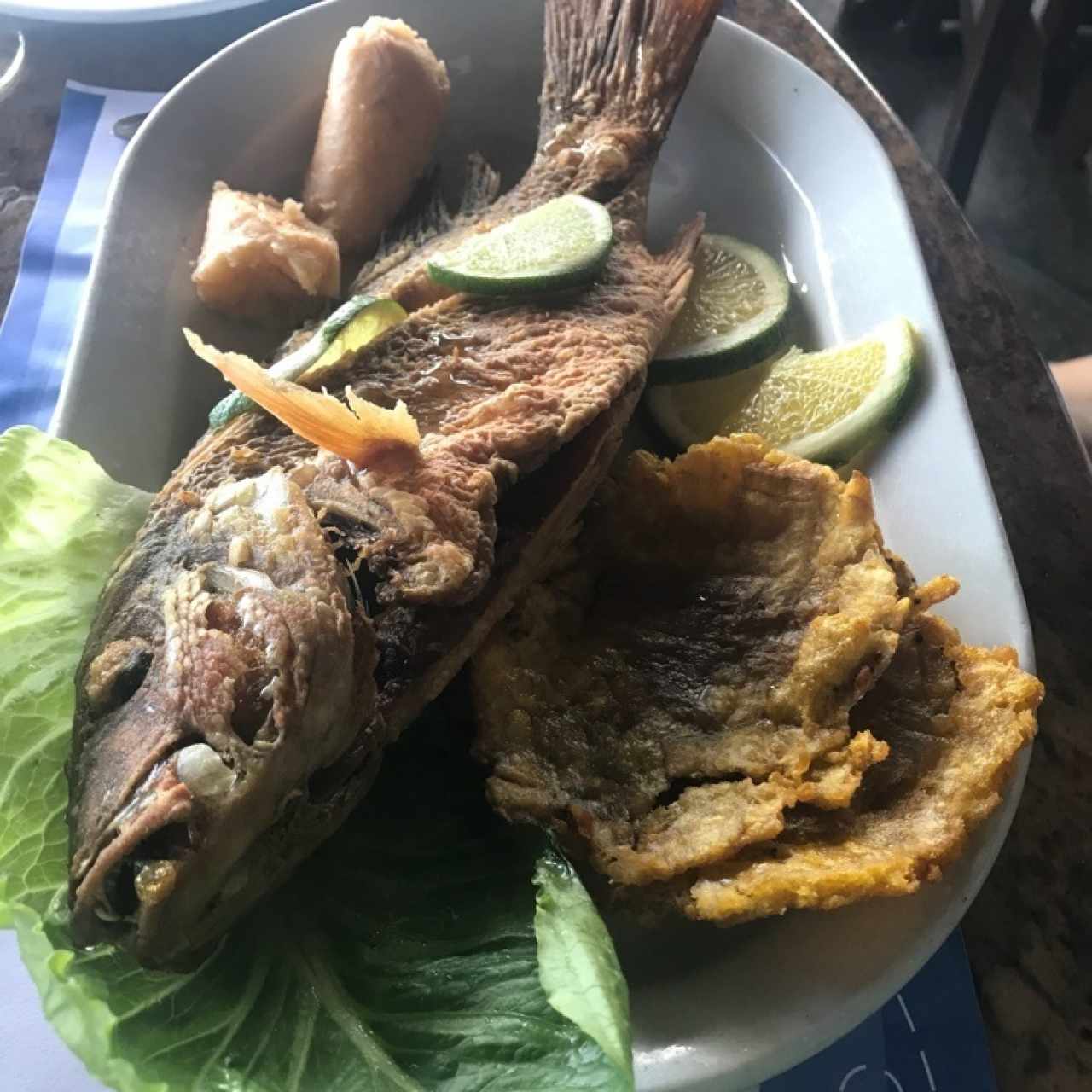 Parguito frito con tostones
