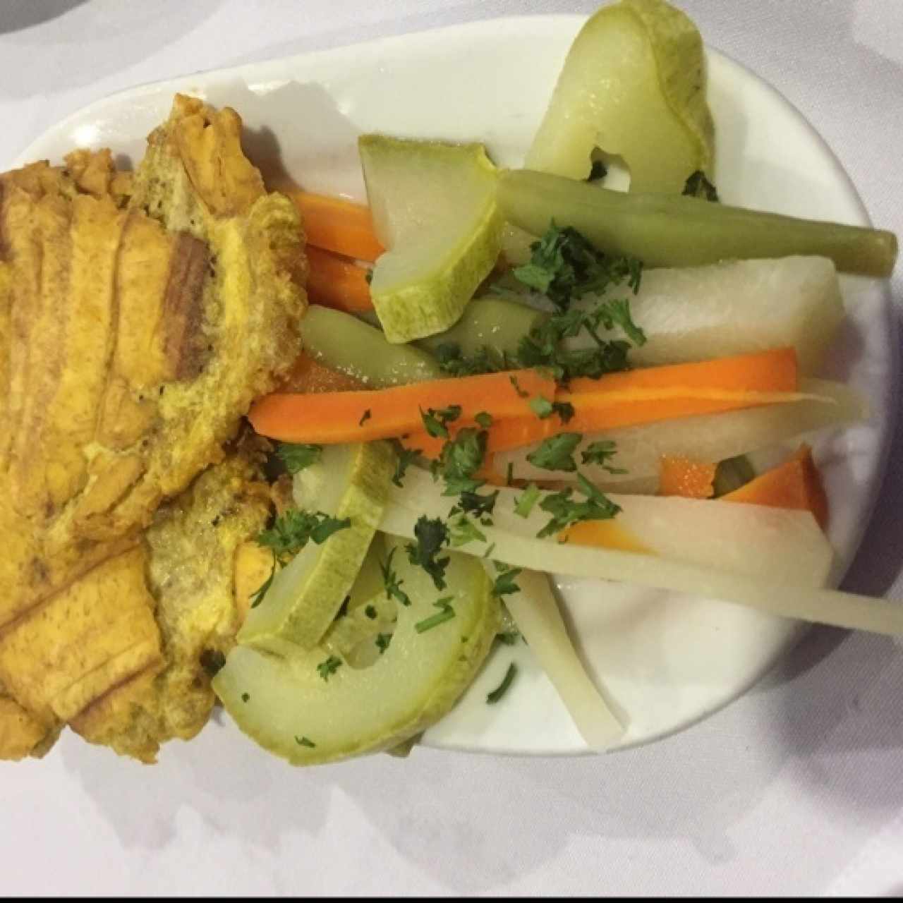 Vegetales y Tostones, excelente..!