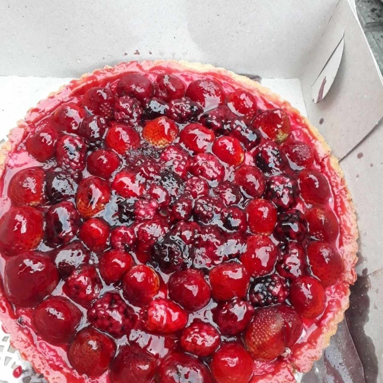 tartaleta de fresa mora grande