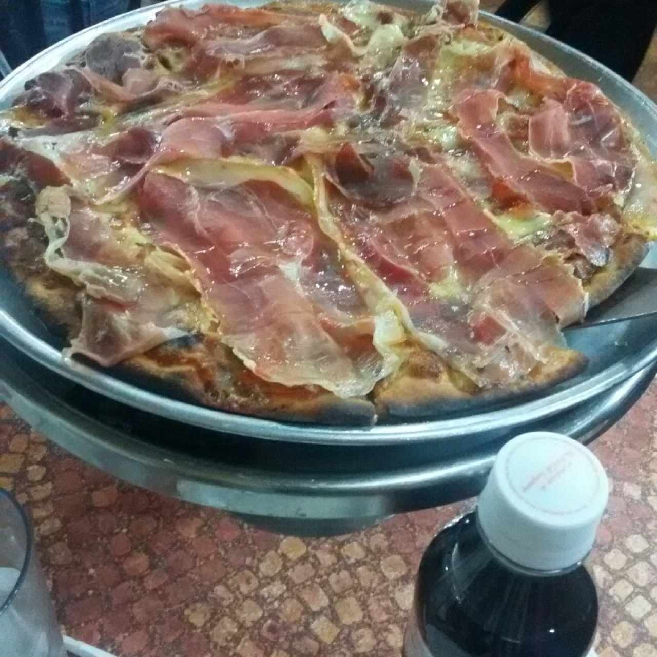 Pizza Jamón Serrano