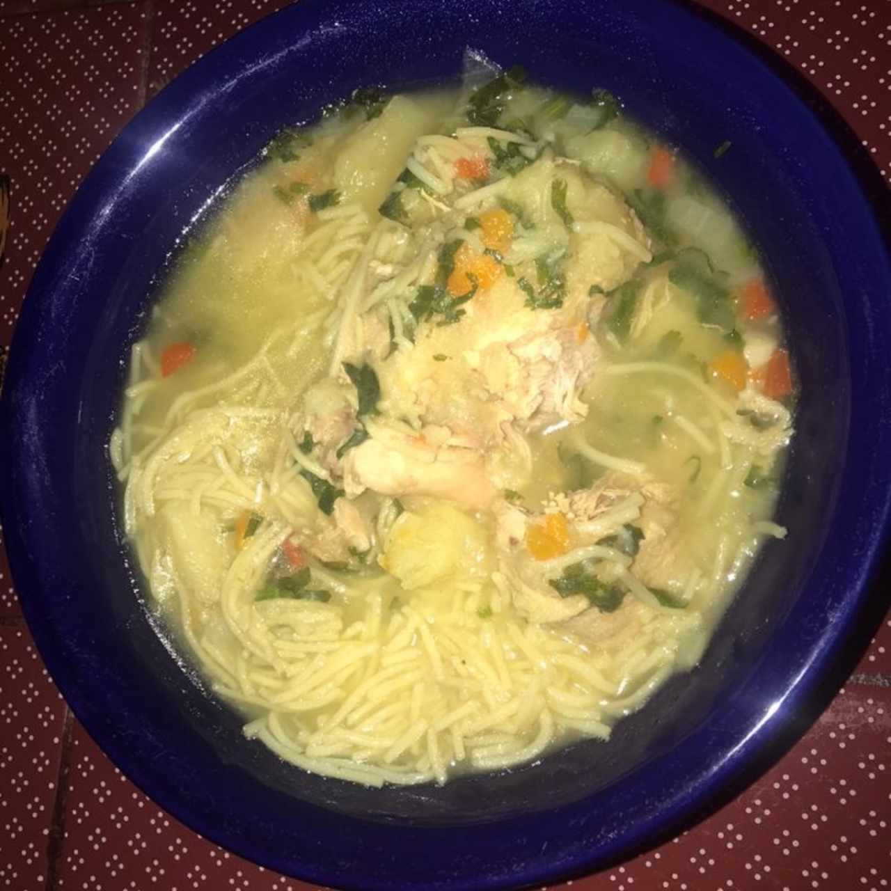 Sopa de Pollo Con Fideos, Espectacular, tal cual las de antes