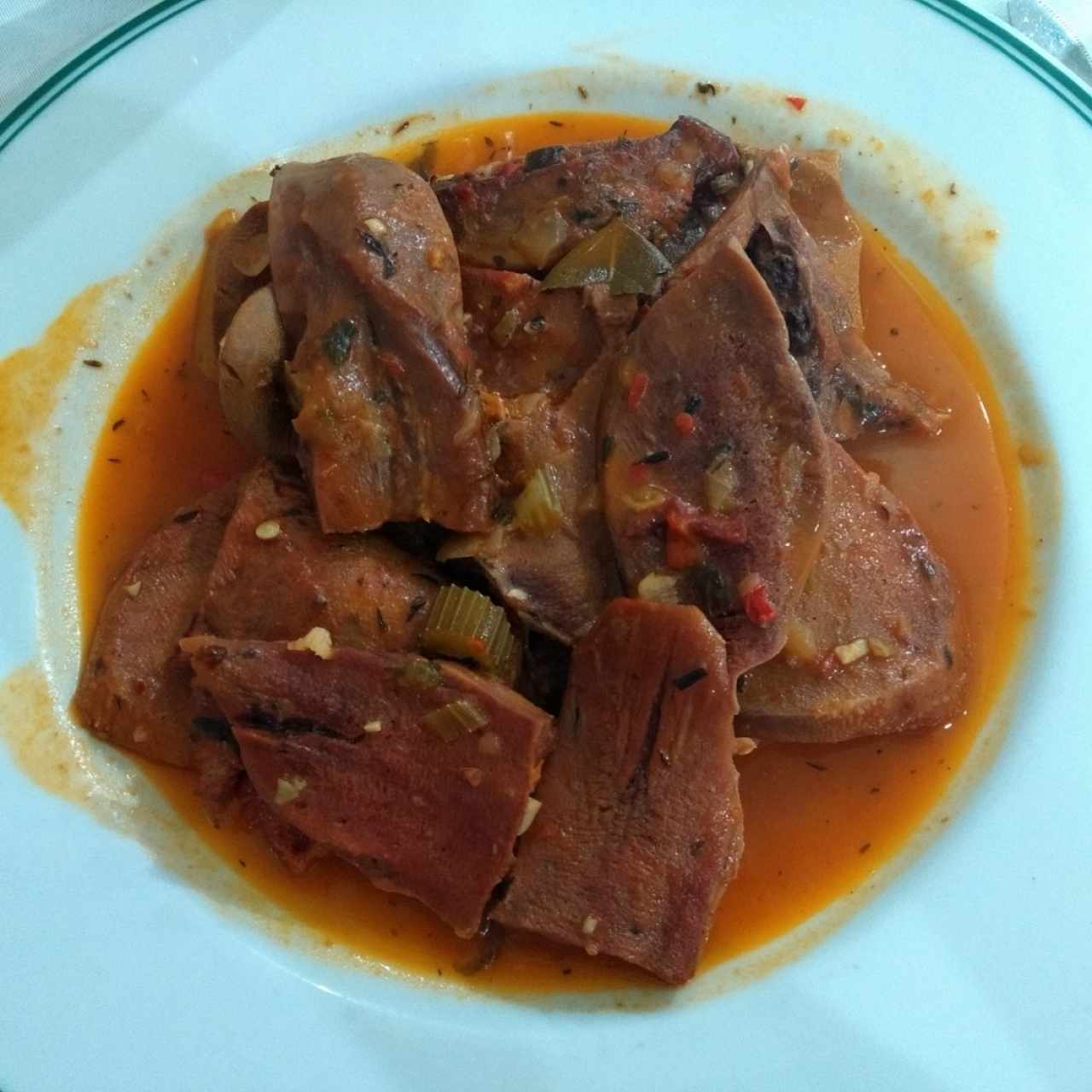 lengua en salsa de vino
