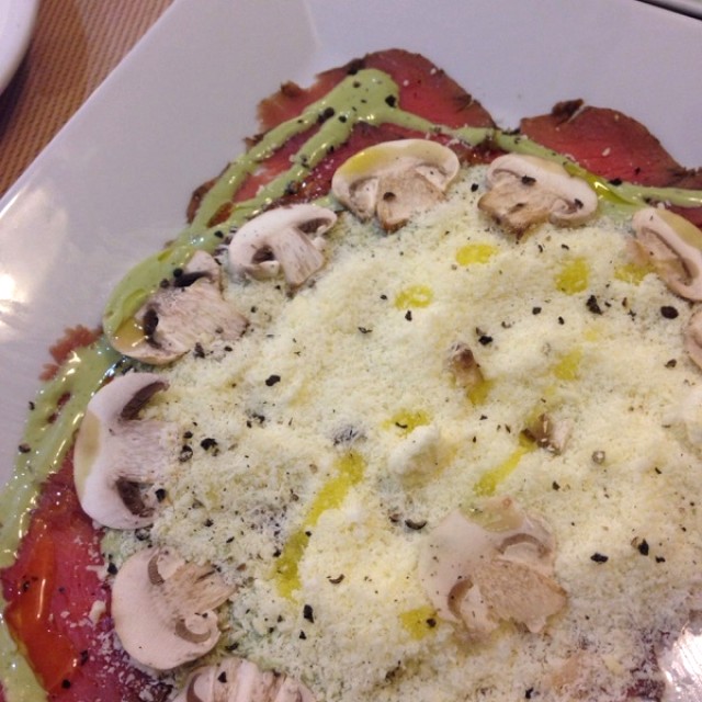 Carpaccio de lomito
