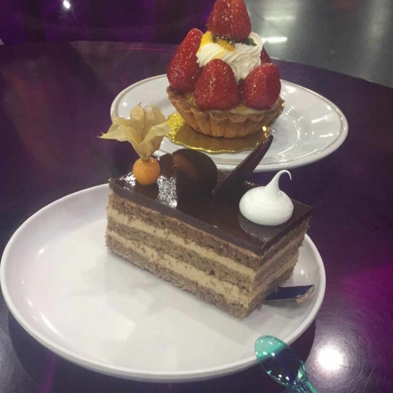 opera y tartaleta de frutas